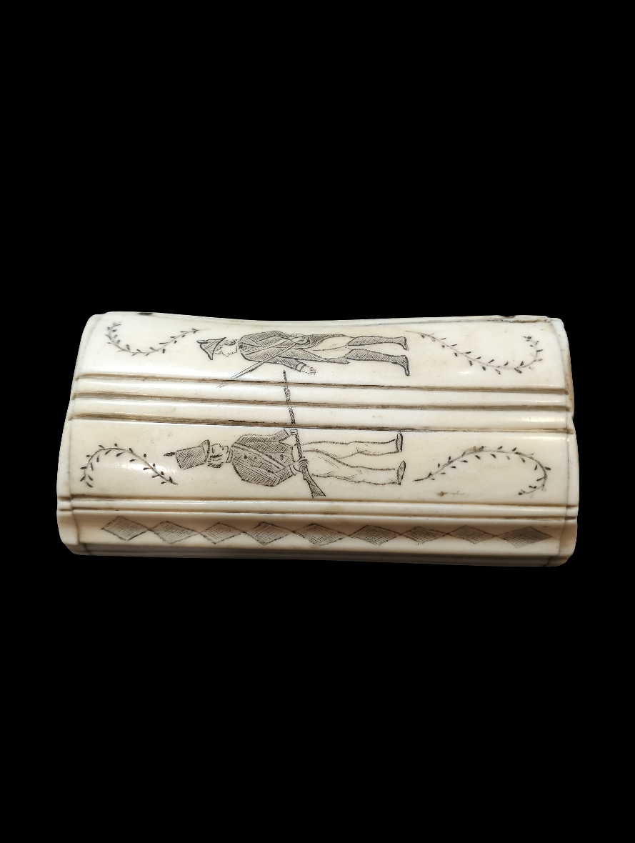French Bone prisoner of war snuff box